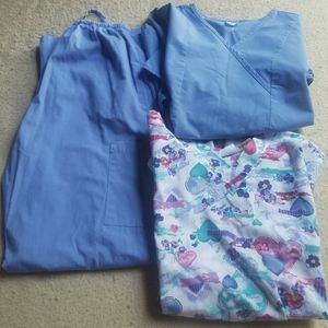 Scrub set